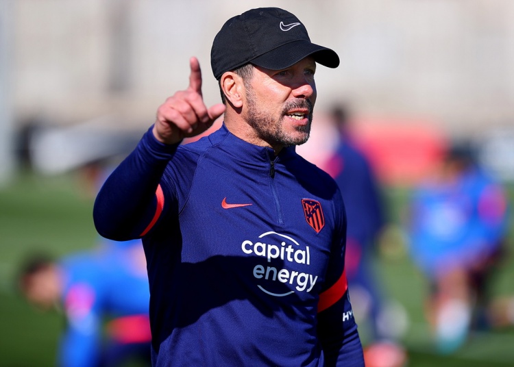 馬競(jìng)5輪聯(lián)賽前落后巴薩10分，現(xiàn)在少賽一場(chǎng)同分領(lǐng)跑積分榜