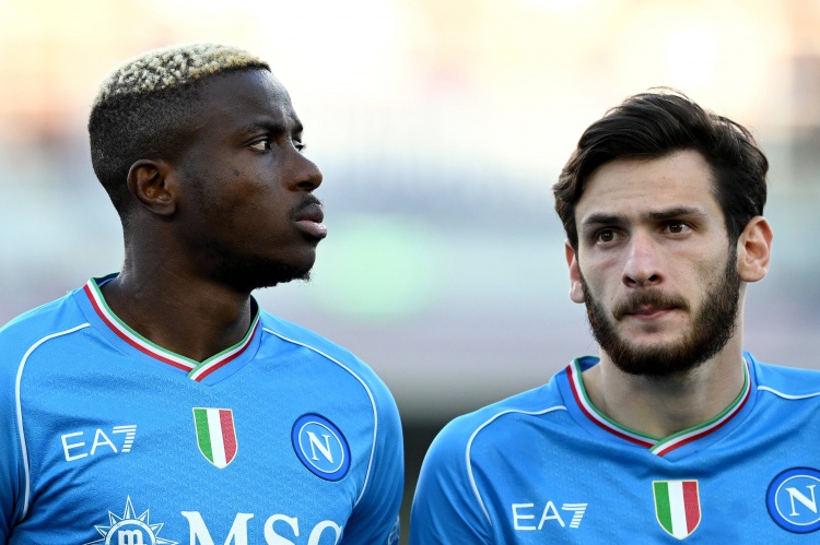 那不勒斯總監(jiān):賽季結(jié)束再和K77談續(xù)約,目前還沒人求購奧斯梅恩