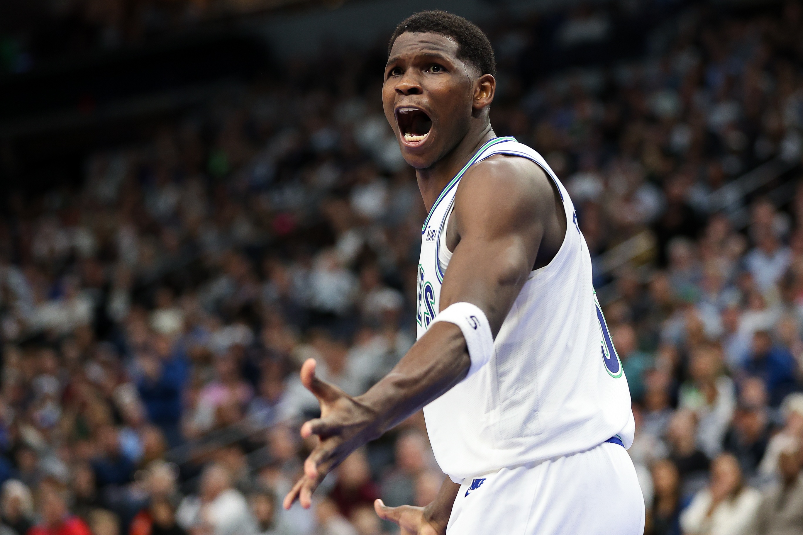 華子：我們在防守端做了些
                <div   id=