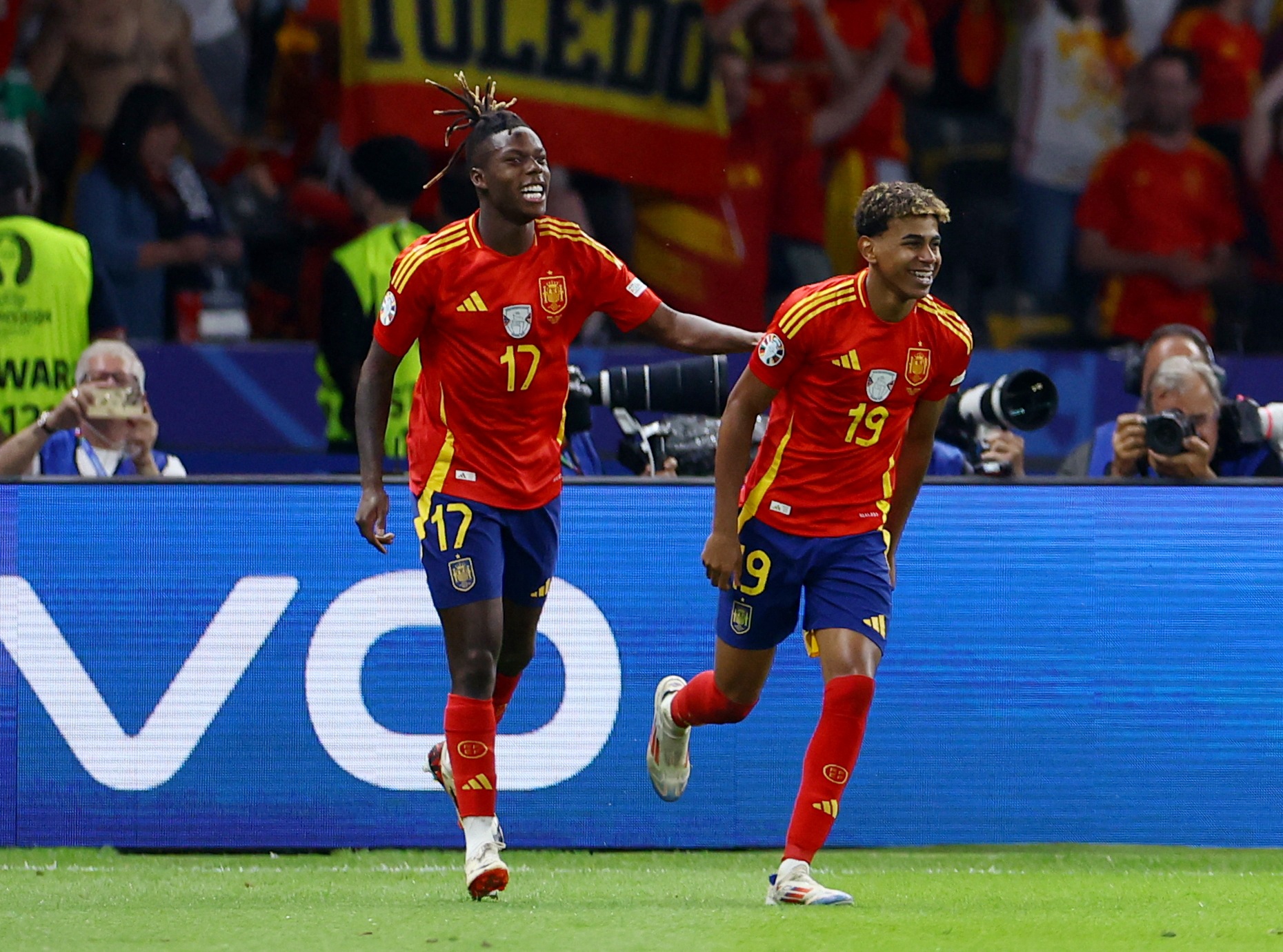 尼科:很開心和亞馬爾在歐洲杯制造巨大反響 盤帶過人是我的天賦