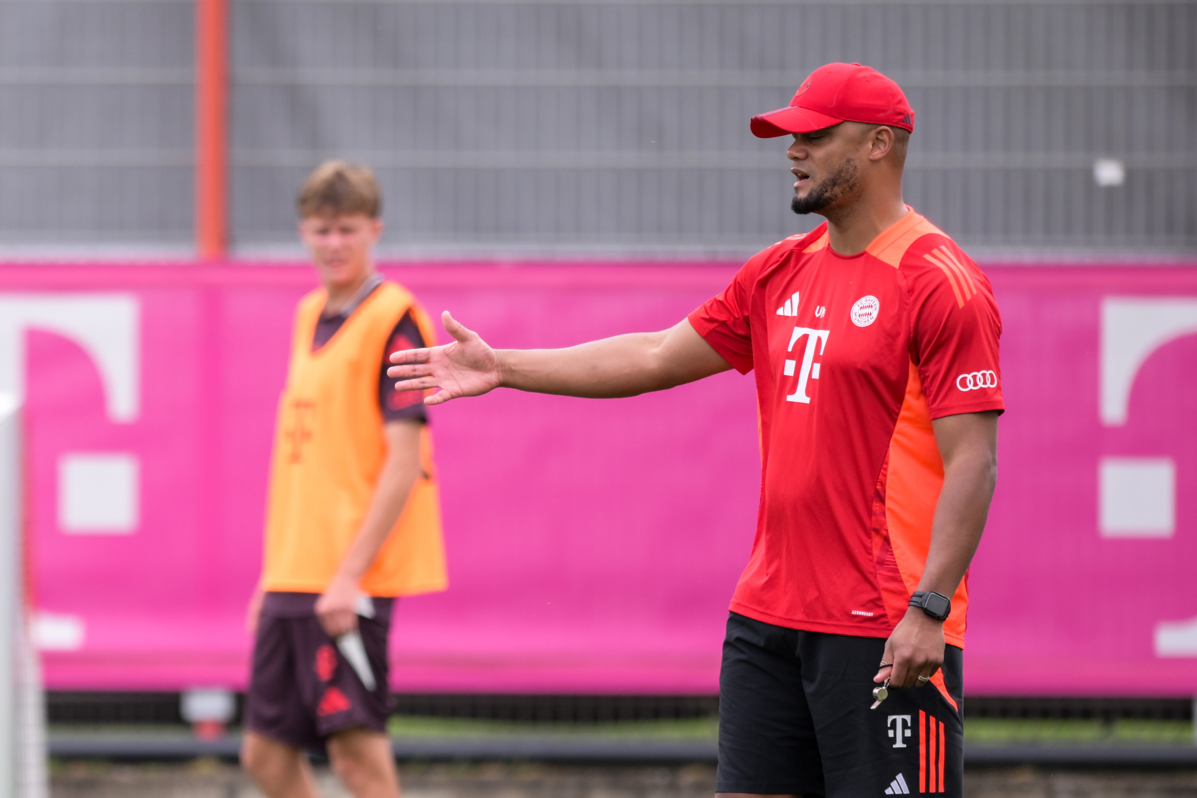 圖片報(bào)：孔帕尼上任做多項(xiàng)改變，比賽次日不訓(xùn)練讓球員減少肌肉傷