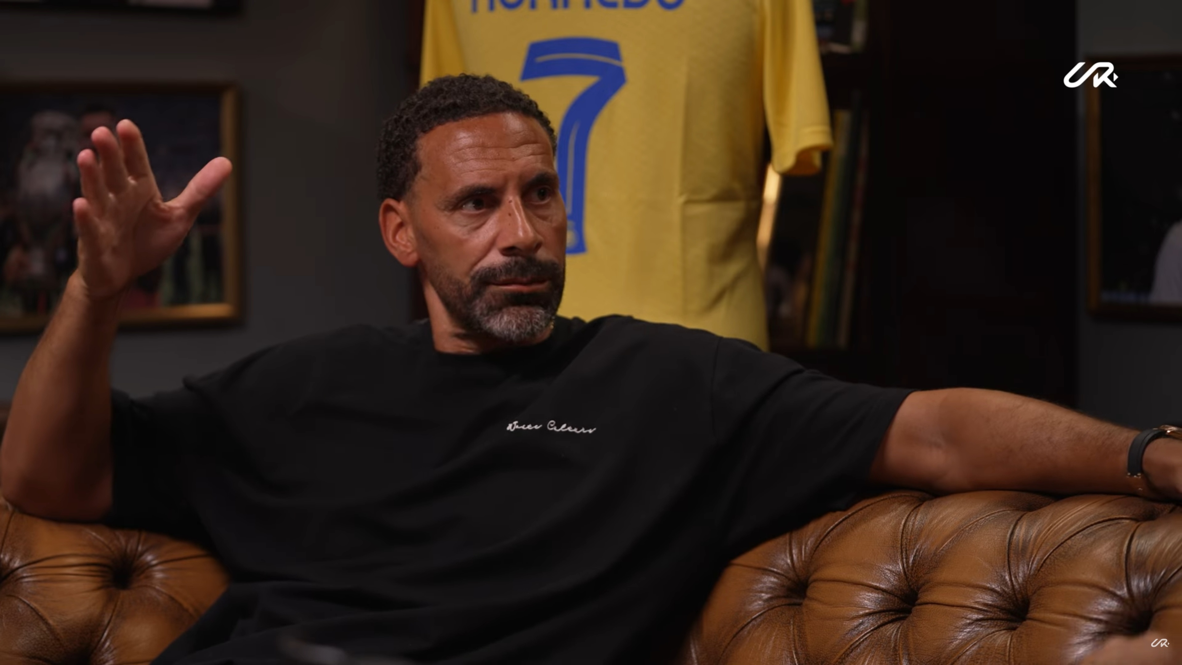 費迪南德:曼聯(lián)很亂利物浦能奪冠 姆巴佩等人將承接梅羅時代