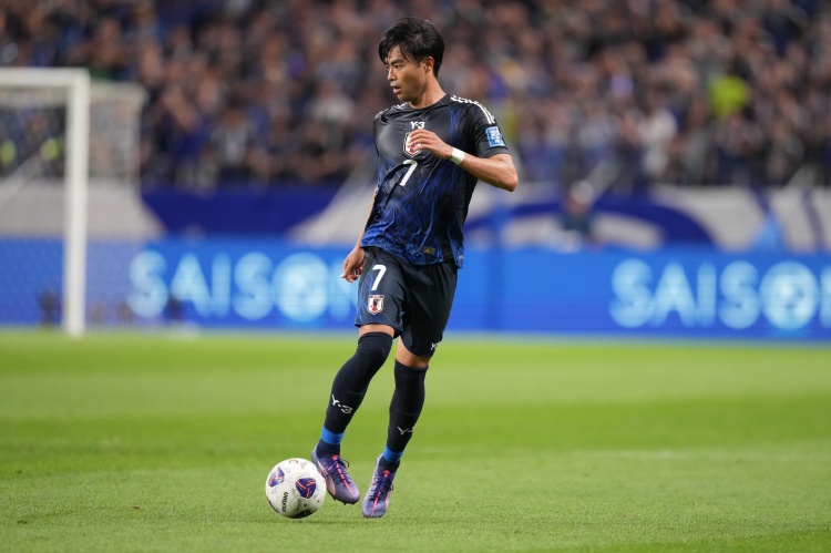 太謙虛了
                <div   id=