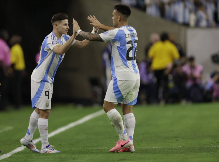 薩穆埃爾:比賽太多我們嘗試負(fù)荷管理 踢雙前鋒小蜘蛛付出更多