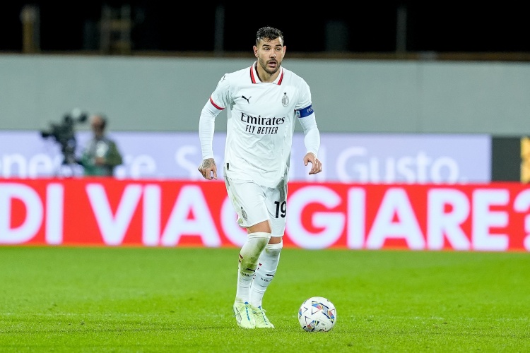 米體：特奧正處于加盟米蘭后的最低谷，即便續(xù)約后也可能會(huì)被出售