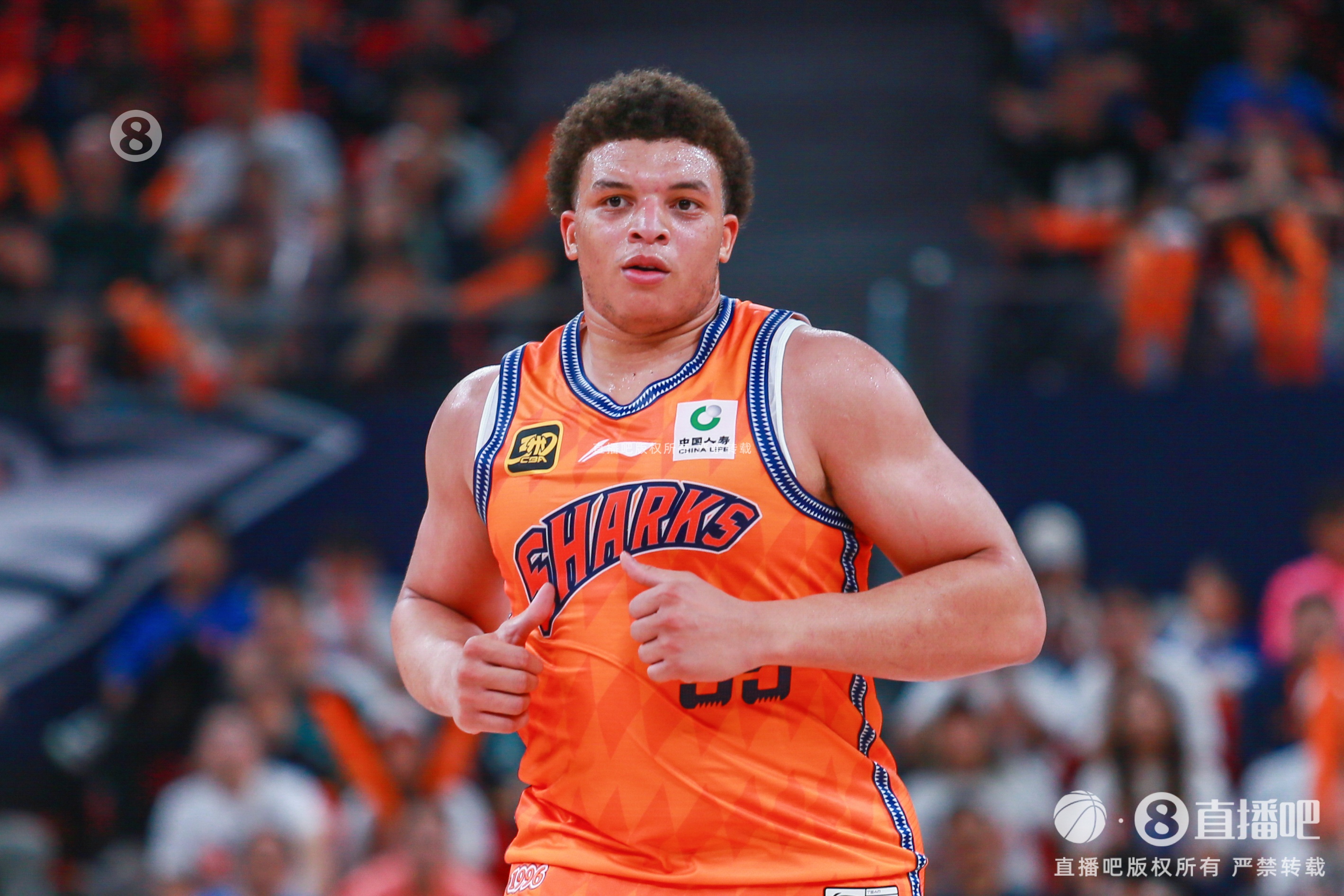 真是無解！洛夫頓首節(jié)9中8砍下19分3籃板