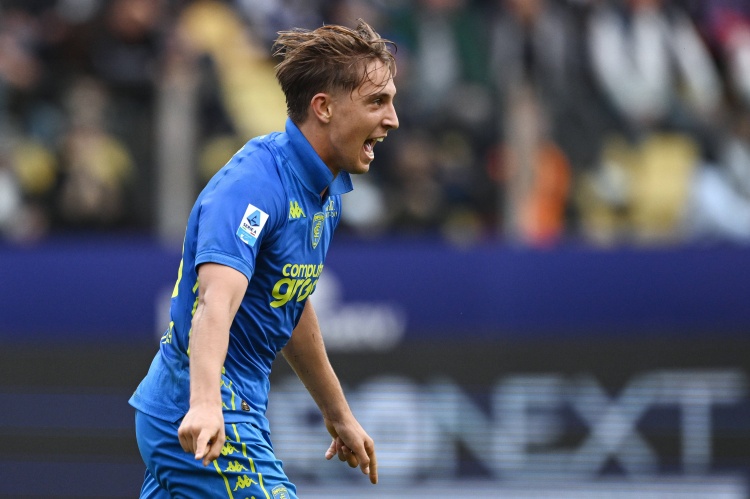 迪馬濟(jì)奧:那不勒斯有意冬季引進(jìn)法齊尼,拉齊奧目前在競(jìng)爭(zhēng)中占優(yōu)