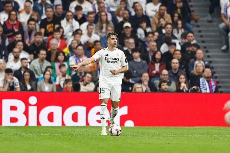 西媒：阿森西奧與皇馬的續(xù)約談判將推遲到明年，預(yù)計賽季末敲定